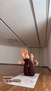 Sheilla Castro feet photo thumbnail