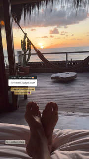 Sheilla Castro feet photo thumbnail