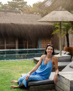 Sheilla Castro feet photo thumbnail