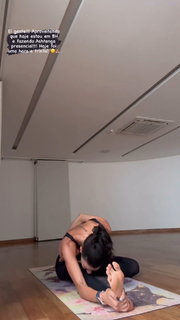 Sheilla Castro feet photo thumbnail