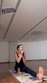 Sheilla Castro feet photo thumbnail