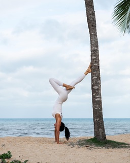 Sheilla Castro feet photo thumbnail