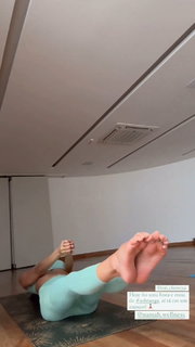 Sheilla Castro feet photo thumbnail