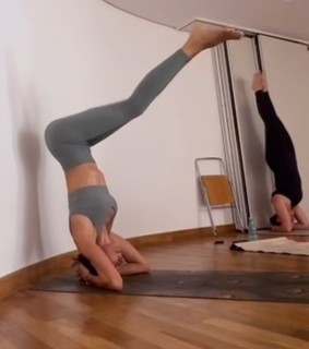 Sheilla Castro feet photo thumbnail