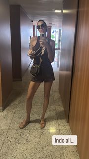 Sheilla Castro feet photo thumbnail