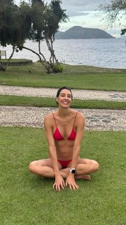 Sheilla Castro feet photo thumbnail