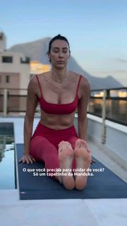 Sheilla Castro feet photo thumbnail