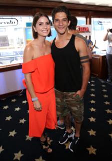 Shelley Hennig feet photo thumbnail