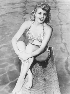 Shelley Winters feet photo 2
