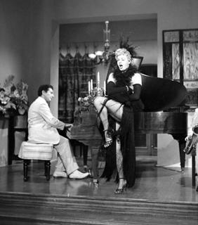 Shelley Winters feet photo 6