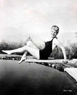 Shelley Winters feet photo 18