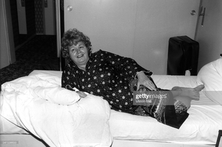 Shelley Winters feet photo 11