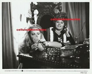 Shelley Winters feet photo 4