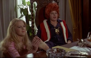 Shelley Winters feet photo 3
