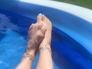 Shelly Martinez feet photo 12