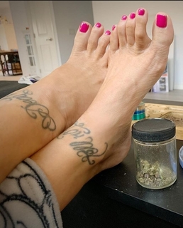 Shelly Martinez feet photo 9