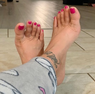 Shelly Martinez feet photo 8