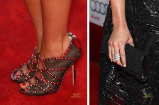 Shenae Grimes-Beech feet photo thumbnail