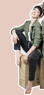 Shenae Grimes-Beech feet photo thumbnail