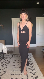 Shenae Grimes-Beech feet photo thumbnail