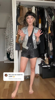 Shenae Grimes-Beech feet photo thumbnail