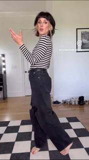 Shenae Grimes-Beech feet photo thumbnail