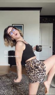 Shenae Grimes-Beech feet photo 12