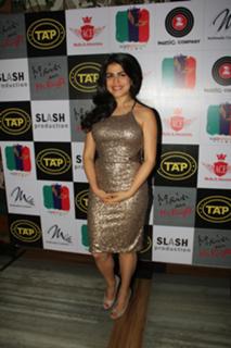 Shenaz Treasury feet photo 15