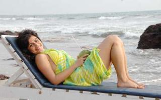 Shenaz Treasury feet photo 9