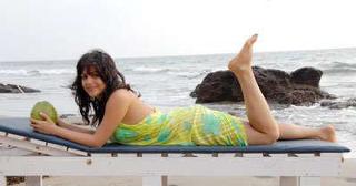 Shenaz Treasury feet photo 7
