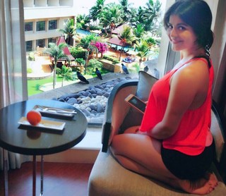 Shenaz Treasury feet photo 1