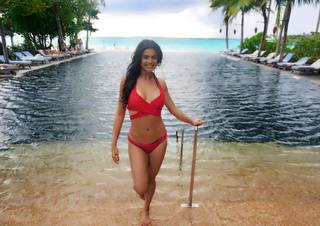 Shenaz Treasury feet photo 14