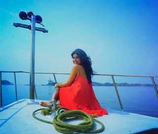 Shenaz Treasury feet photo 14