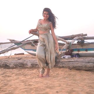 Shenaz Treasury feet photo 4