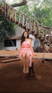 Shenaz Treasury feet photo 4