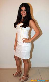 Shenaz Treasury feet photo 10