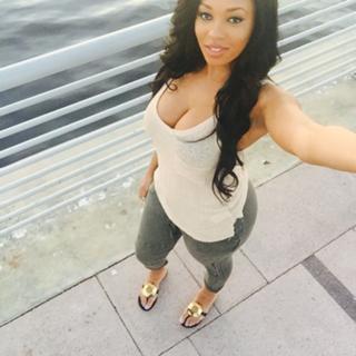 Sheneka Adams feet photo 13