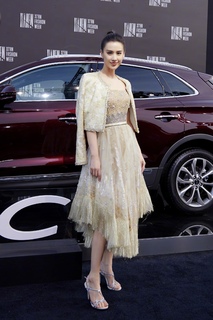 Shengyi Huang feet photo 8