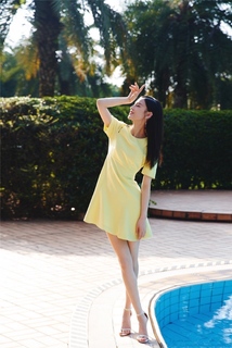 Shengyi Huang feet photo 11
