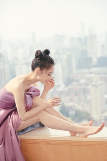 Shengyi Huang feet photo 8