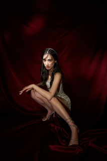 Shengyi Huang feet photo 14