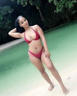 Shenseea feet photo thumbnail
