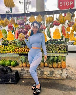 Shenseea feet photo thumbnail