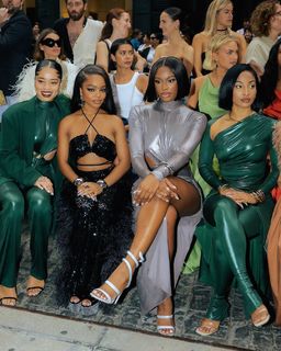 Shenseea feet photo thumbnail