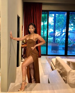 Shenseea feet photo thumbnail