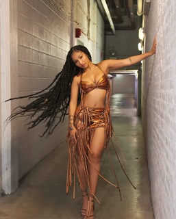 Shenseea feet photo thumbnail