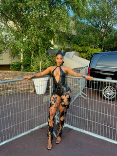 Shenseea feet photo thumbnail