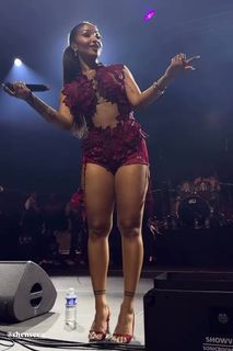 Shenseea feet photo thumbnail