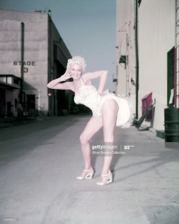 Sheree North feet photo 9