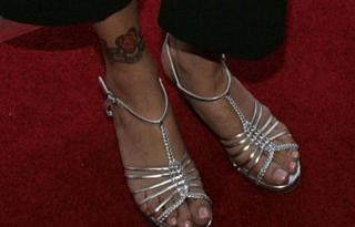 Sheri Moon Zombie feet photo thumbnail